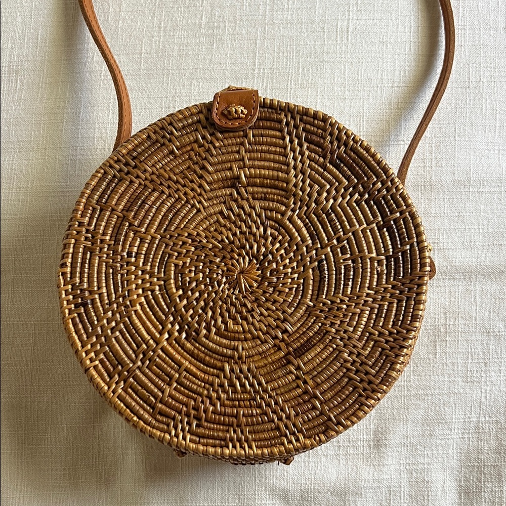 Round Woven Rattan Crossbody Bag